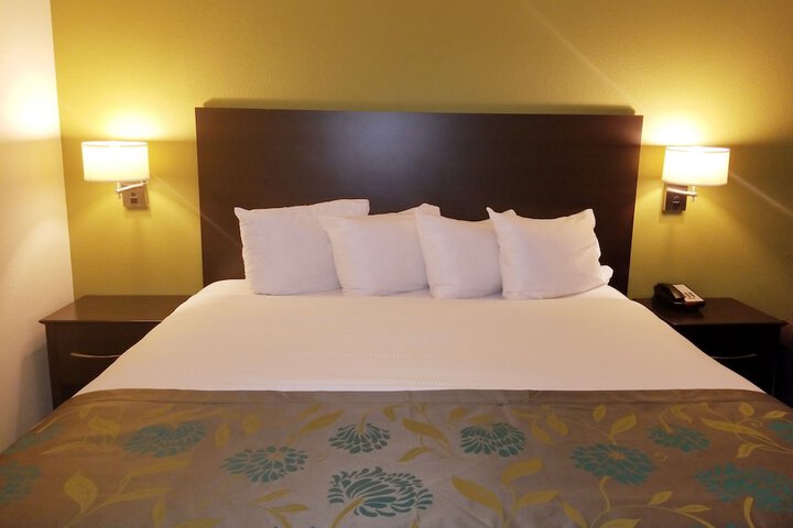 Room 19 of 28