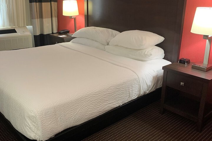 Room 16 of 37