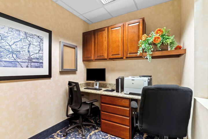 Business Center 28 of 28