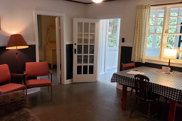 Room 67 of 215