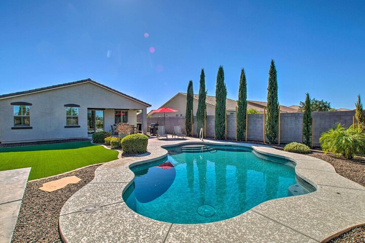 Pool & Covered Patio: San Tan Valley Home