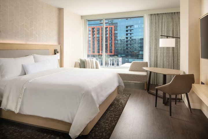 Room 40 of 114