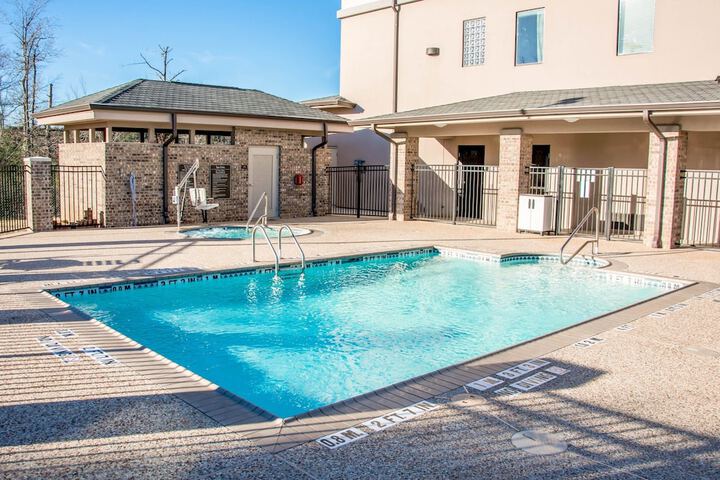 Pool 8 of 41