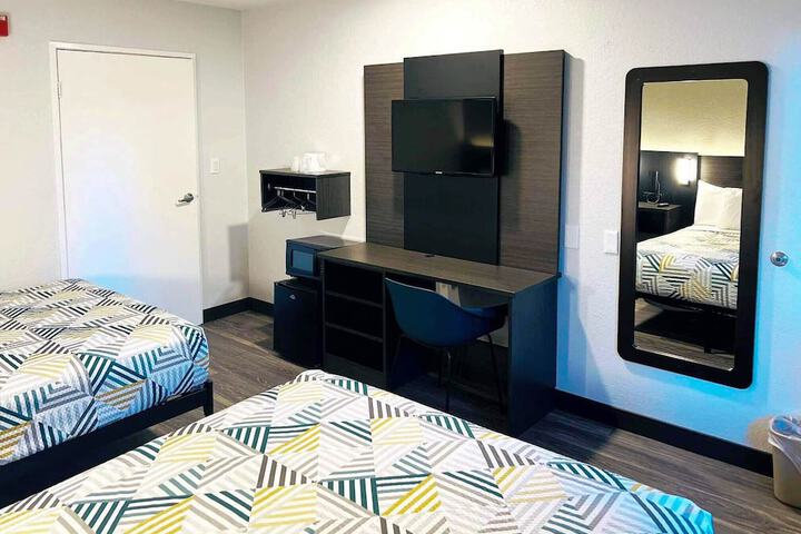 Room 44 of 51