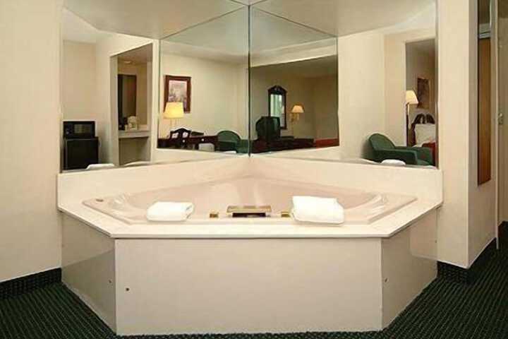 Room 49 of 70