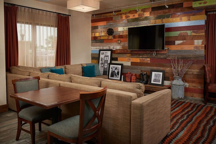 Hotel Interior 13 of 38