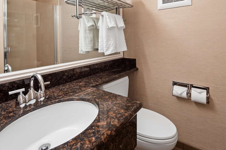 Best Western Plus Humboldt Bay Inn