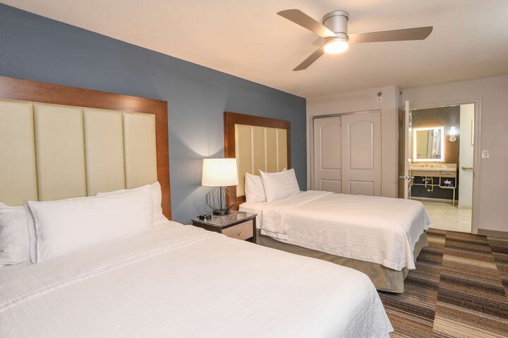 Room 21 of 76