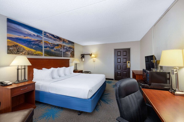 Room 15 of 31