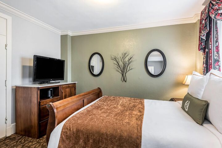 Hotel Bothwell Sedalia Central District an Ascend Collection Hotel