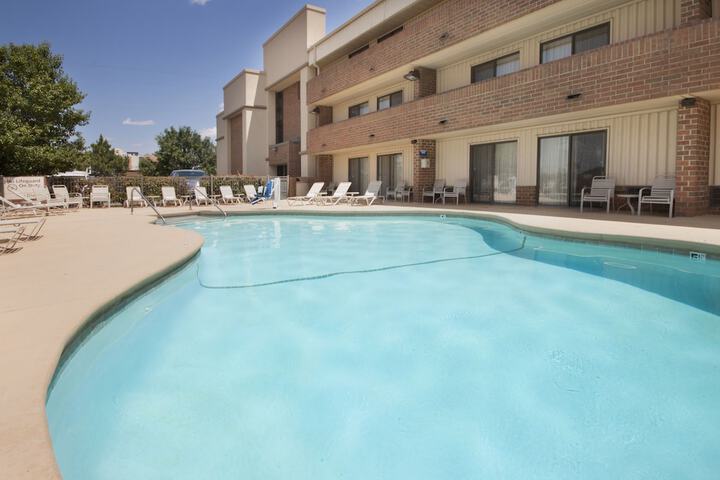 Pool 4 of 80