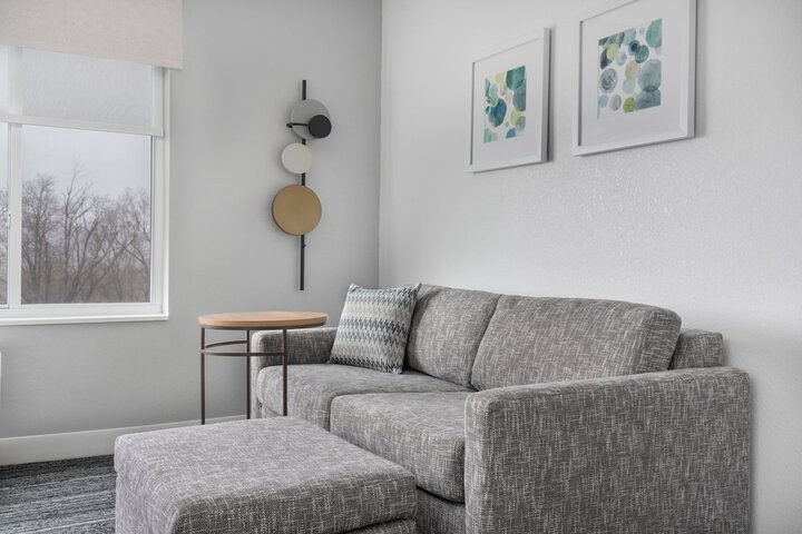 Towneplace Suites by Marriott New Philadelphia
