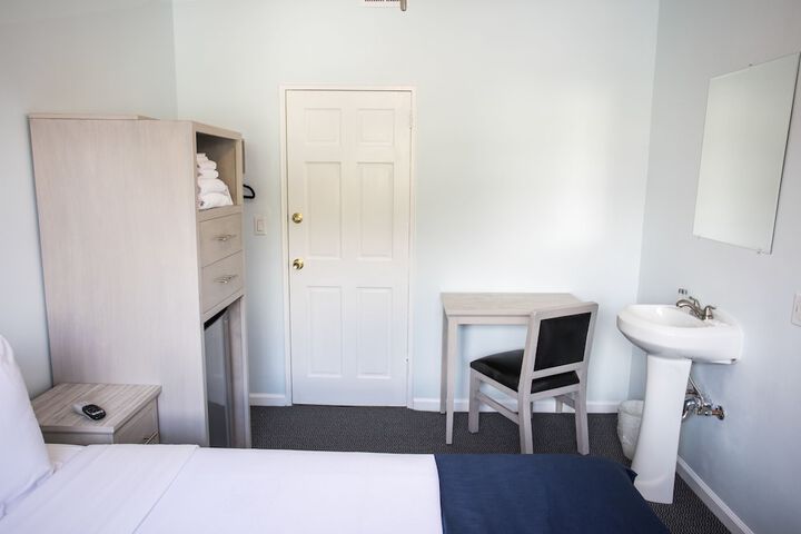 Room 60 of 88