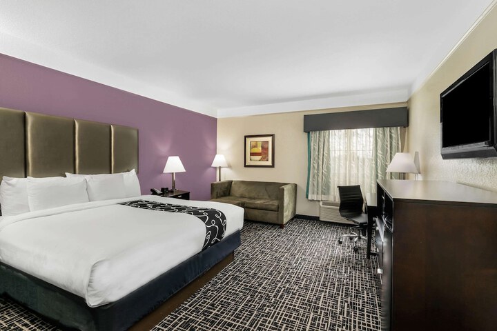 Room 29 of 39