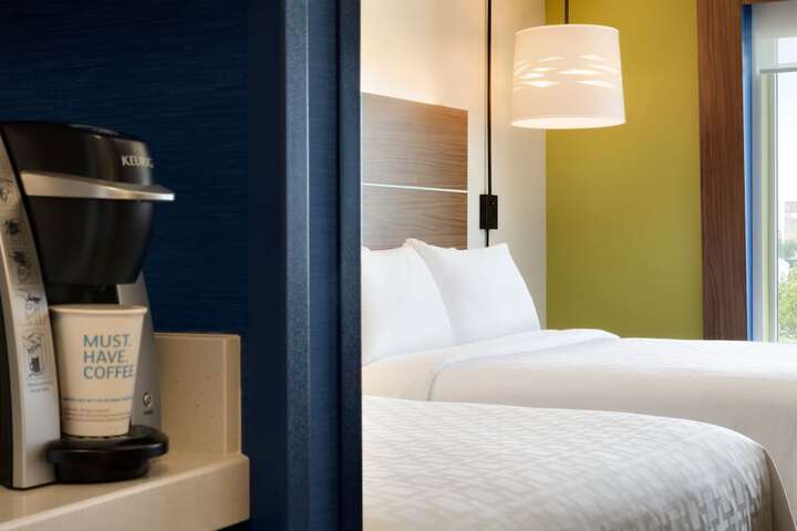 Holiday Inn Express & Suites Painesville - Concord by IHG