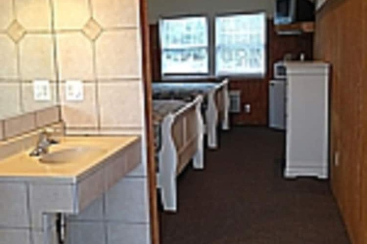 Room 13 of 25
