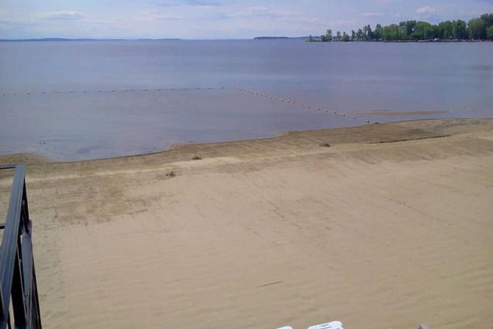 Beach 33 of 36