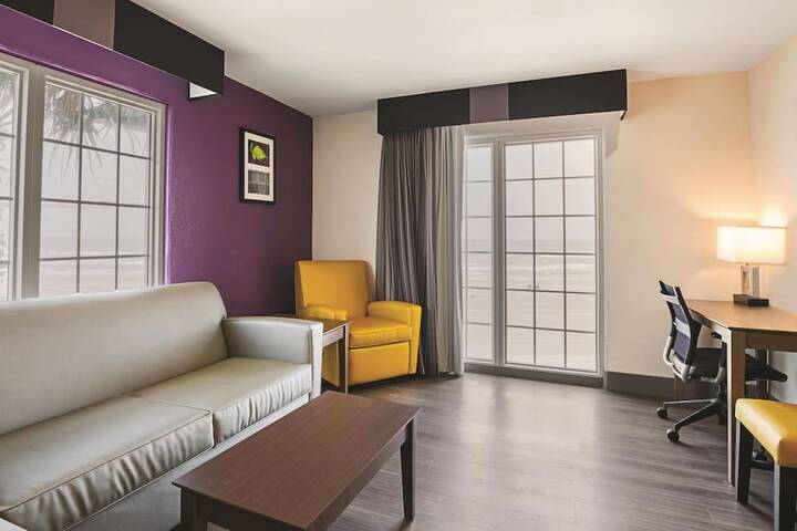 Room 17 of 45