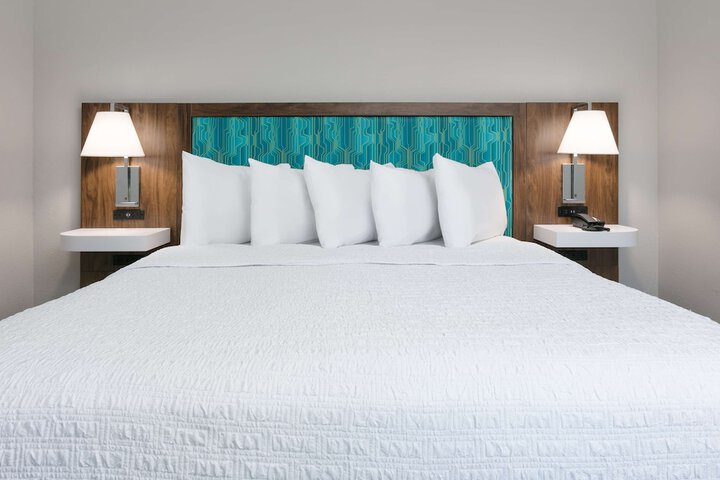 Room 8 of 26