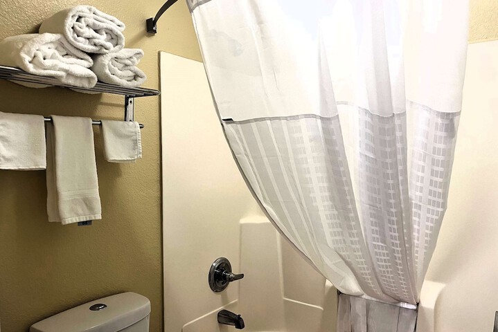 Room 11 of 31