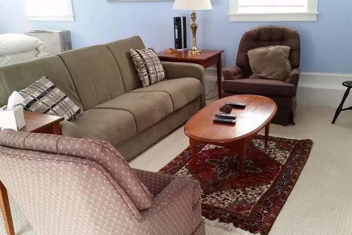 THE TRUMBULL HOUSE BED AND BREAKFAST