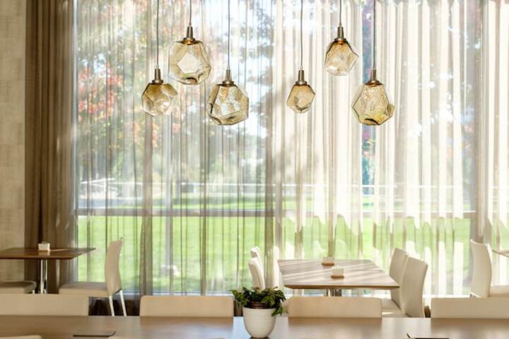 Dining 48 of 72