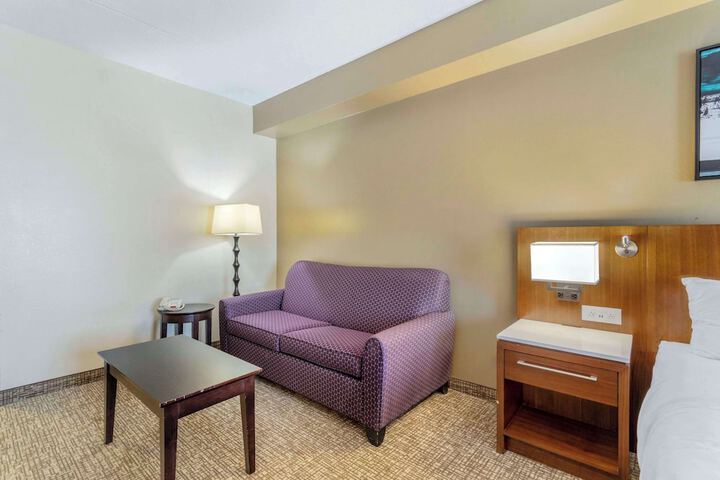 Room 26 of 32