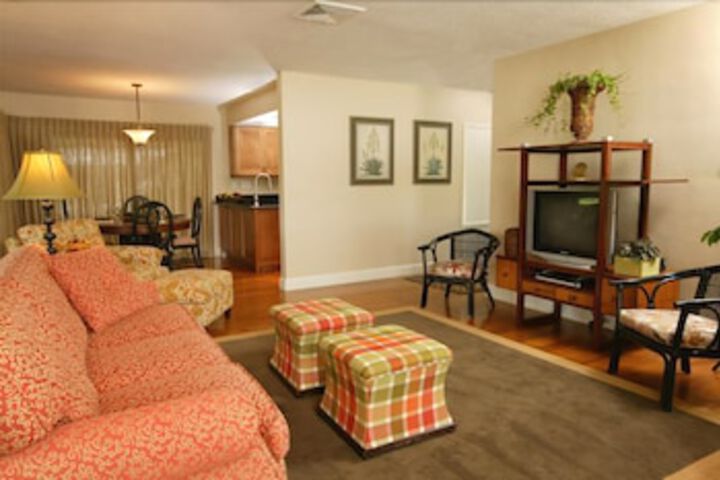 Room 7 of 10