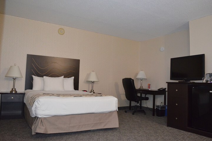 Room 67 of 106