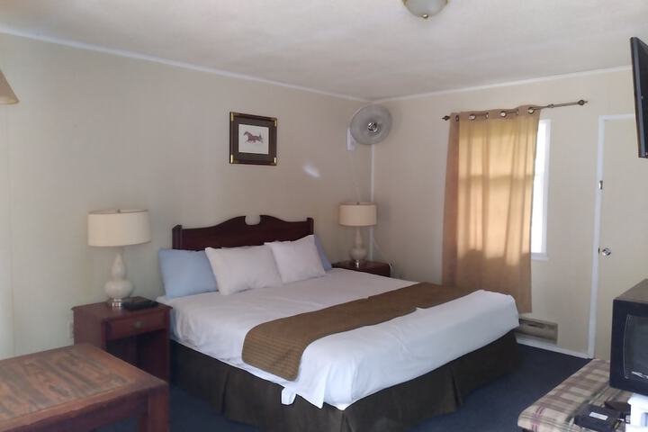 Apple Tree Inn