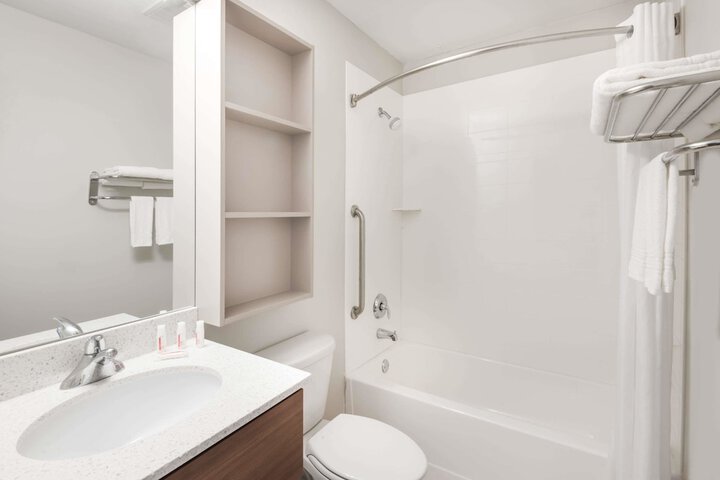 Microtel Inn by Wyndham Victor / Rochester