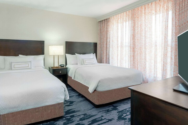Room 15 of 25