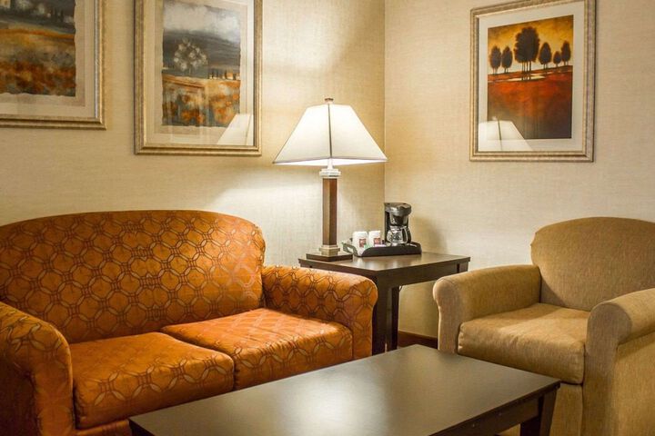 Room 18 of 48