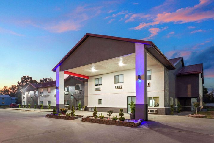 Super 8 by Wyndham Olney
