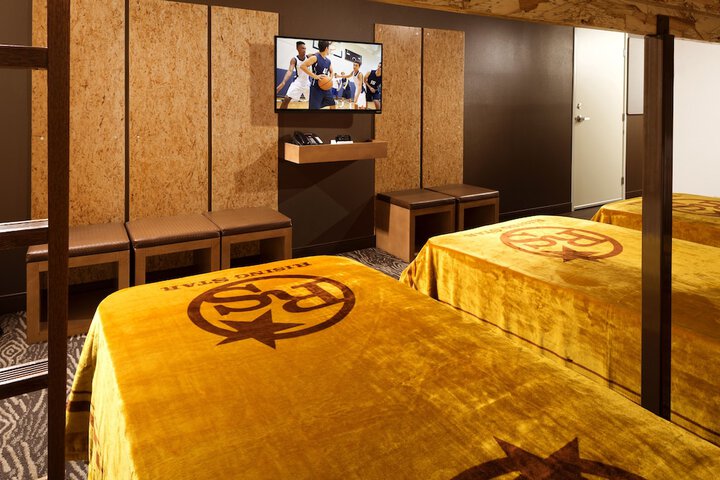 Room 17 of 31