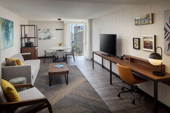 Room 30 of 64