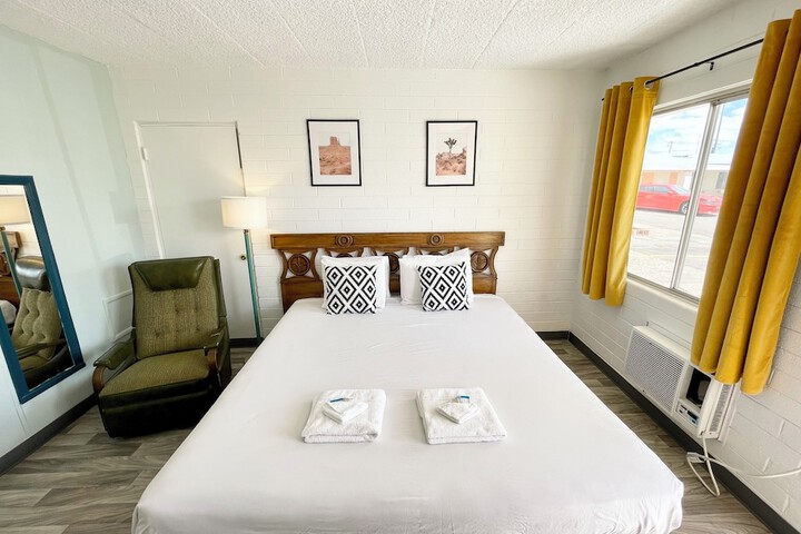 Room 20 of 63