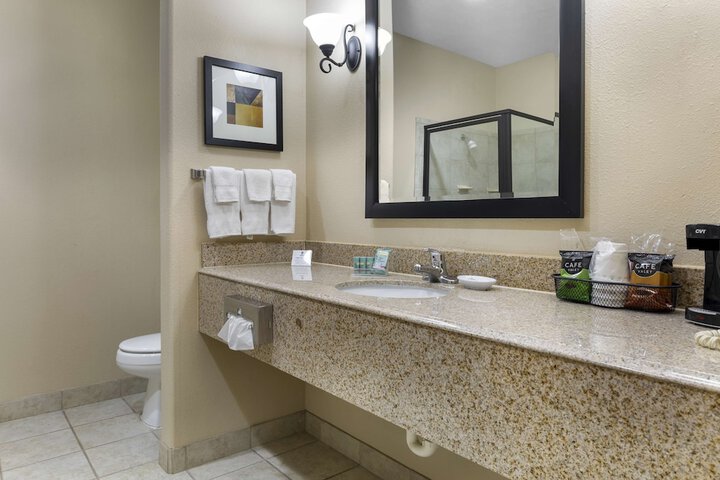 Best Western Franklin Town Center Hotel & Suites