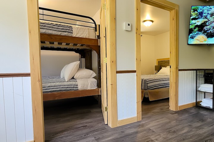 Room 119 of 147