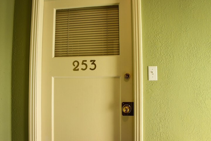 Hotel 6 of 140