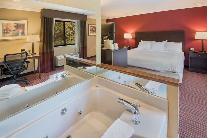 Room 20 of 39