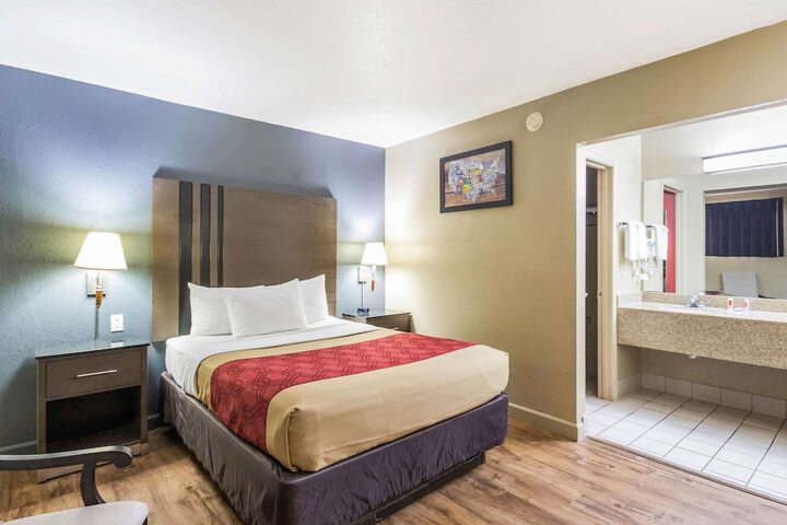 Room 40 of 57
