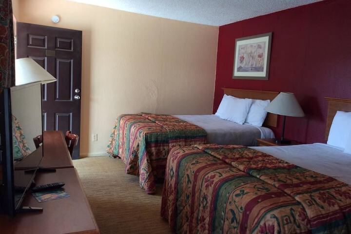 El Rancho Motel