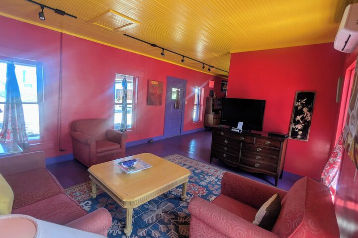 Room 204 of 286