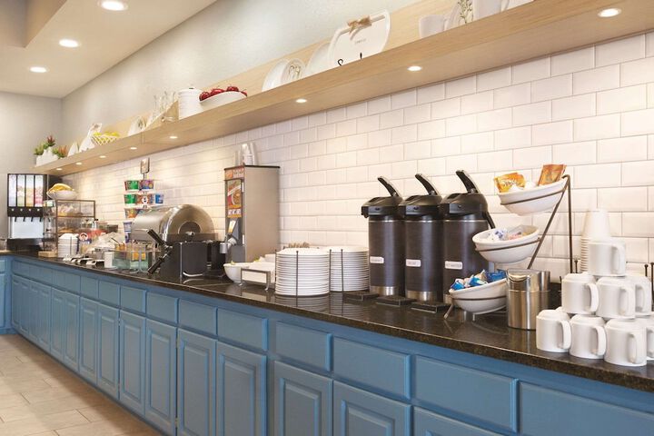 Breakfast/Coffee Service 26 of 30
