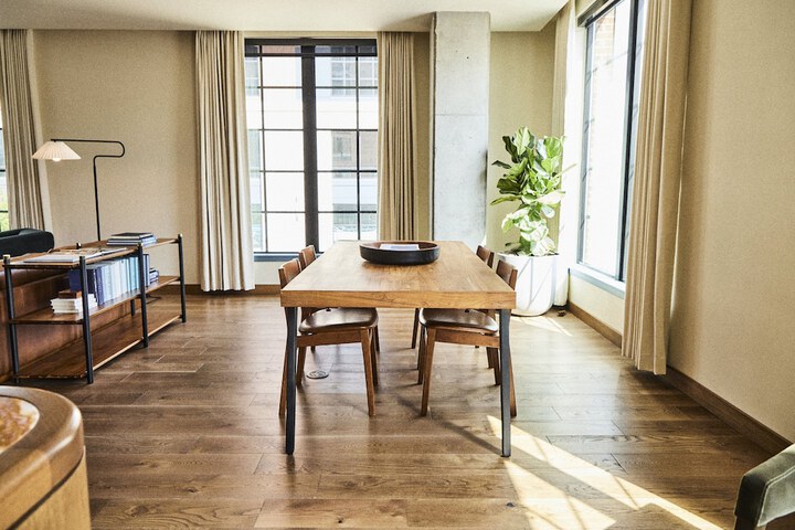 Room 48 of 111