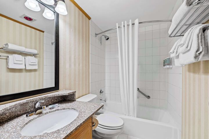 Best Western Adirondack Inn