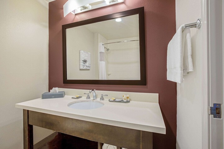 La Quinta Inn & Suites by Wyndham Corpus Christi - Portland