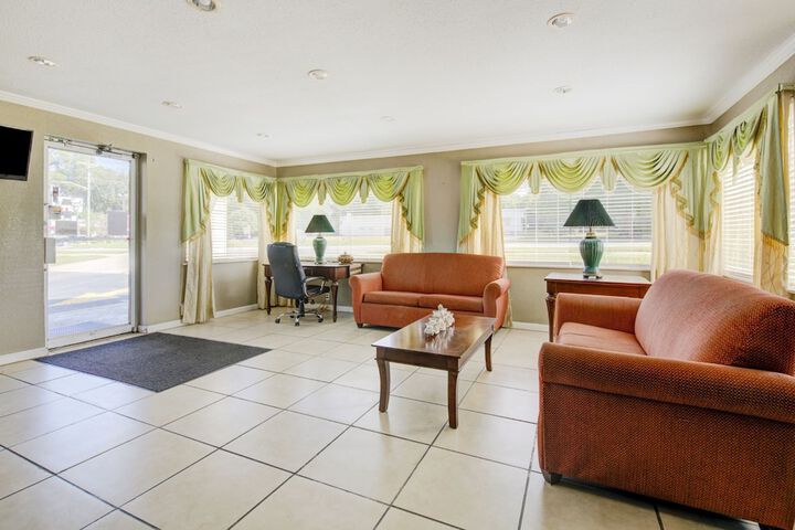 Hotel Interior 16 of 41