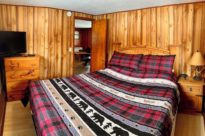 Benzonia Rustic Resort